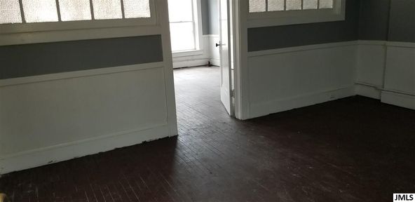 133 E Washington Ave, Jackson, MI 49201
